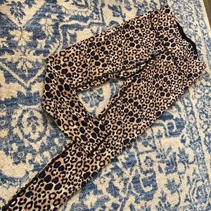 Victoria’s Secret knock out leggings